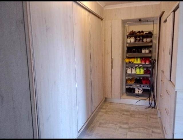 6 BEDROOM APARTMENT FOR SALE IN UMGABABA